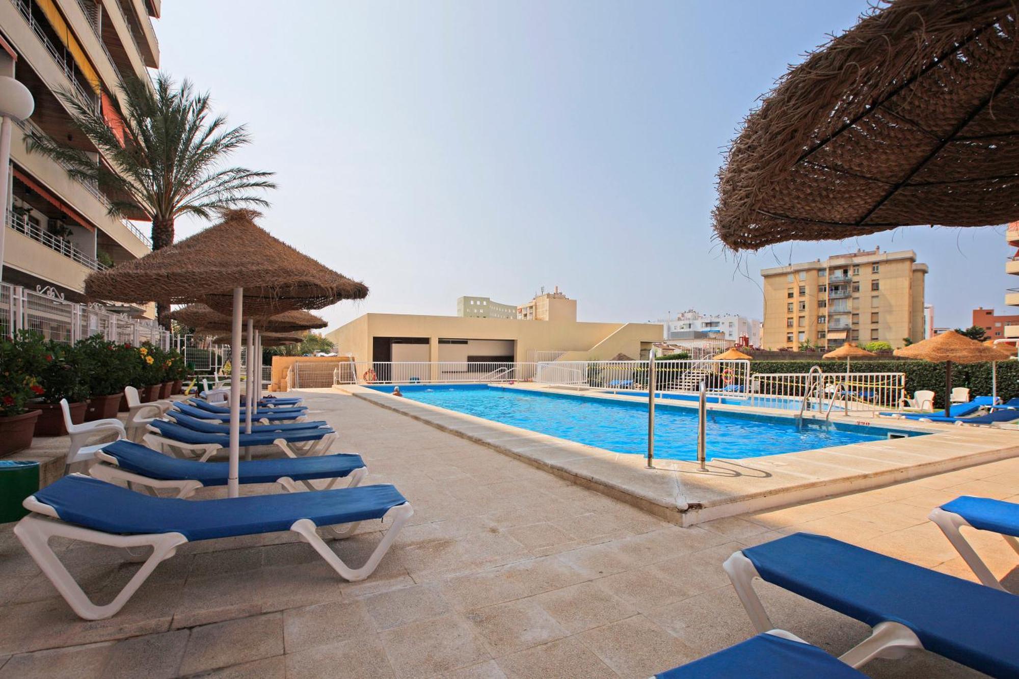 Апартаменты Nogalera Terrace - Adults Only Торремолинос Экстерьер фото